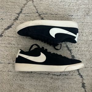 NIKE BLAZER LOW SIZE 7.5 BLACK